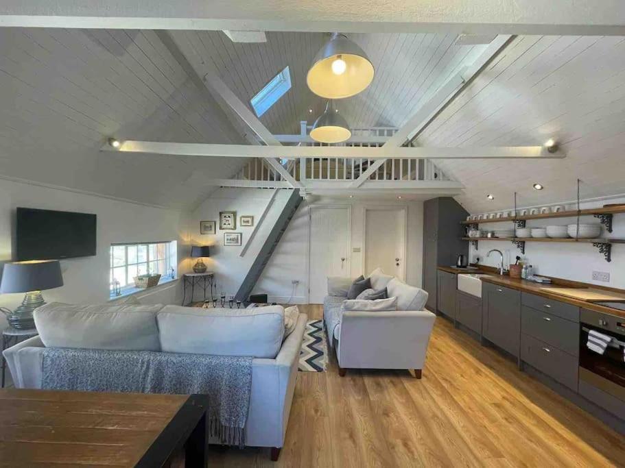 Appartamento The Coach House Alderbury Esterno foto