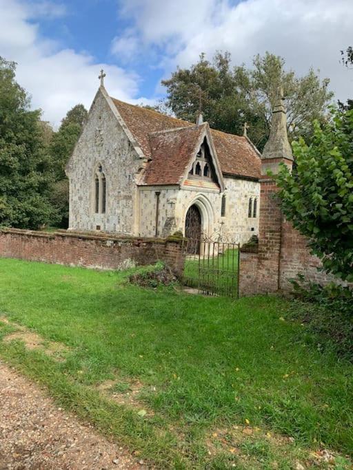 Appartamento The Coach House Alderbury Esterno foto
